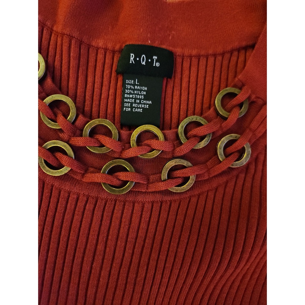 Y2K Rusty Red Ribbed Top - Picture 5 of 5